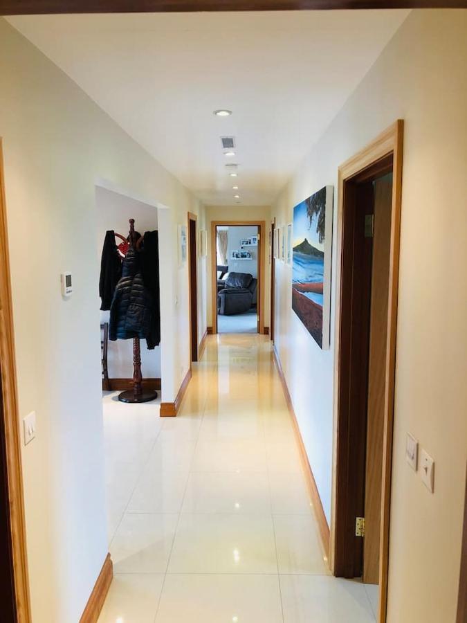Connemara. 3 Bedroom, 8 Bed, Holiday Home Голуей Екстериор снимка