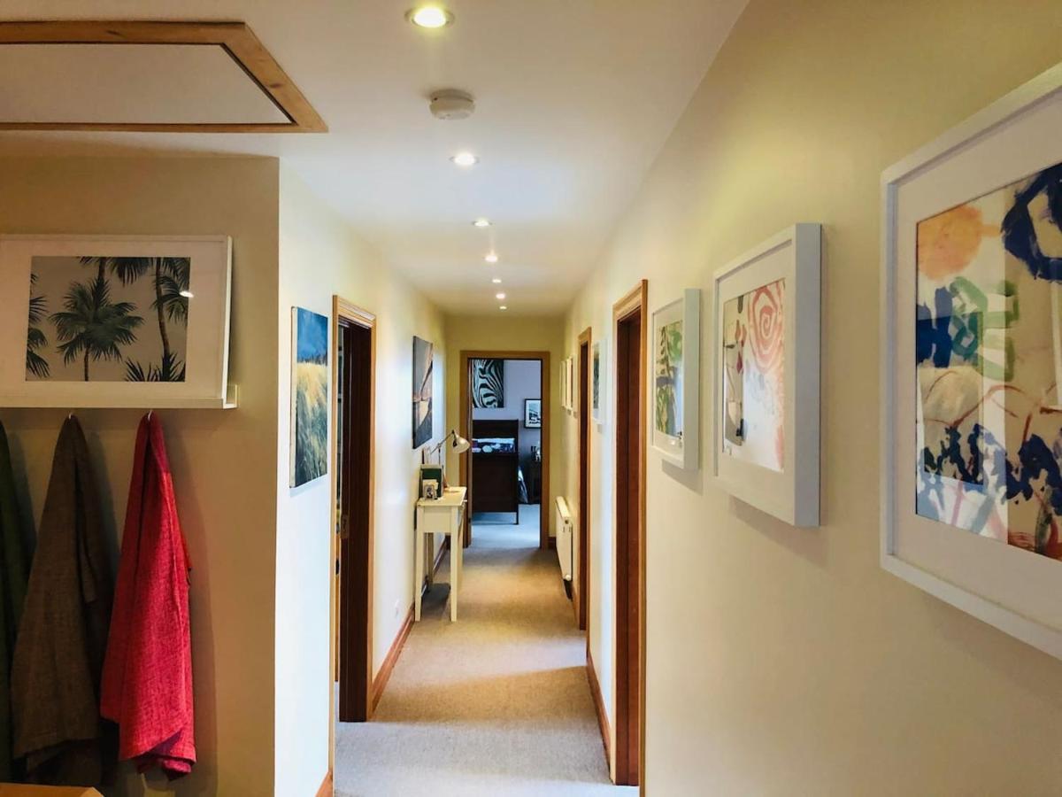 Connemara. 3 Bedroom, 8 Bed, Holiday Home Голуей Екстериор снимка