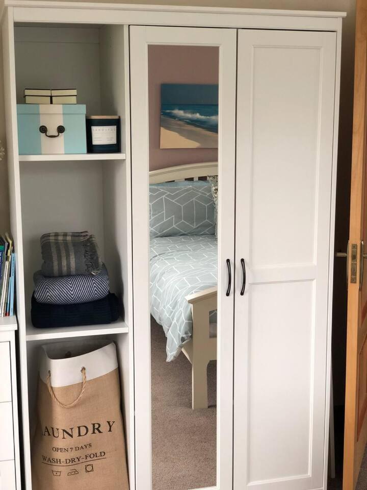 Connemara. 3 Bedroom, 8 Bed, Holiday Home Голуей Екстериор снимка